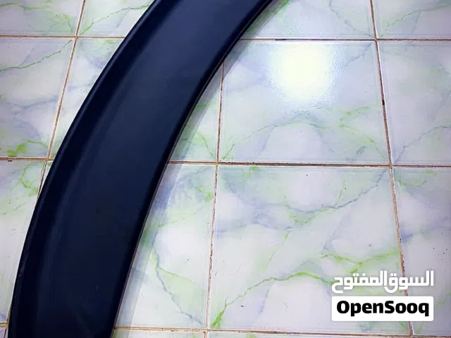 للبيع جناح حق كمارو من موديل 2010 لا 2015 يركب
