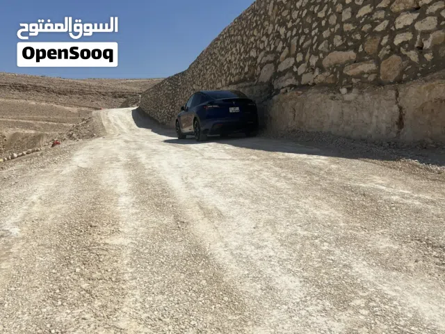 500 متر قريبة من شارع المية مرتفعة ومطلة
