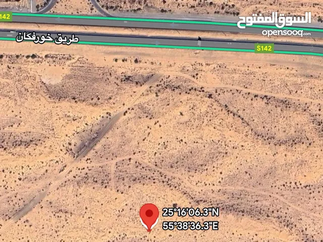للبيع ارض سكنيه المطرق 3600 قدم موقع مميز شارع 18