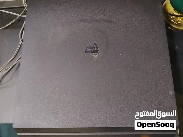 للبيع بلايستيشن 4 مستعملهه