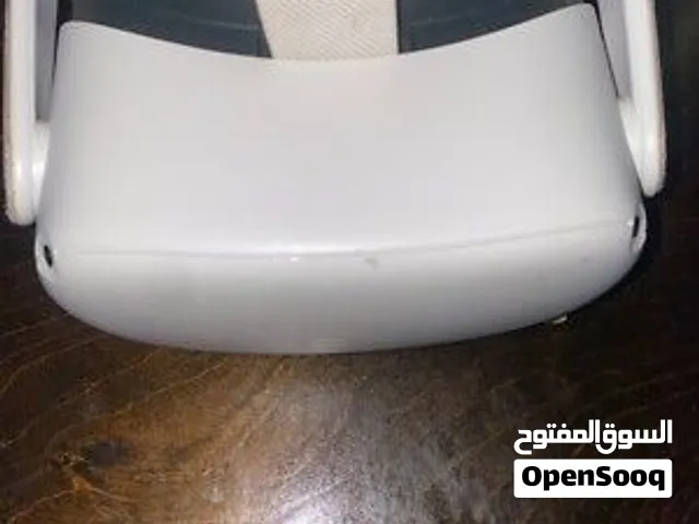 نظارة واقع افتراضي Meta Quest 2 للبيع