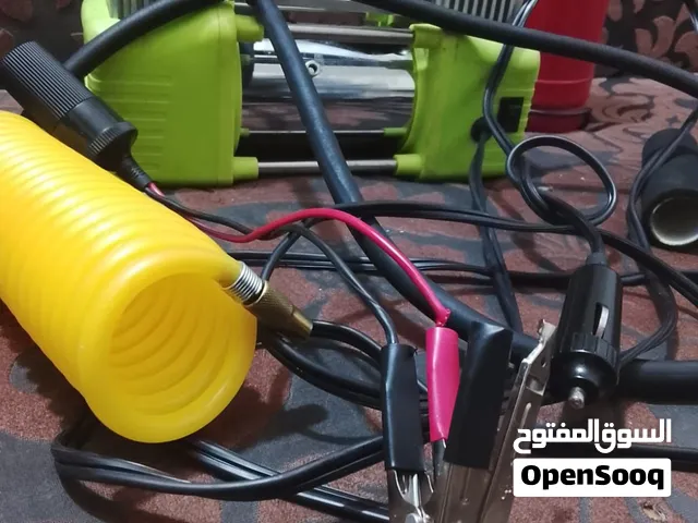 منفاخ اطارات + عاكسه + طفاية