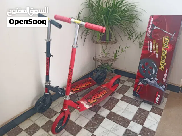 سكوتر حجم كبير مع خدمة توصيل