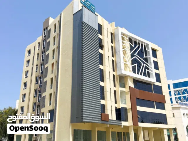 للإيجار  مكتب بتشطيبات راقية في الطريق العام بجوار بنك بيروت - For Rent: Offices for Rent