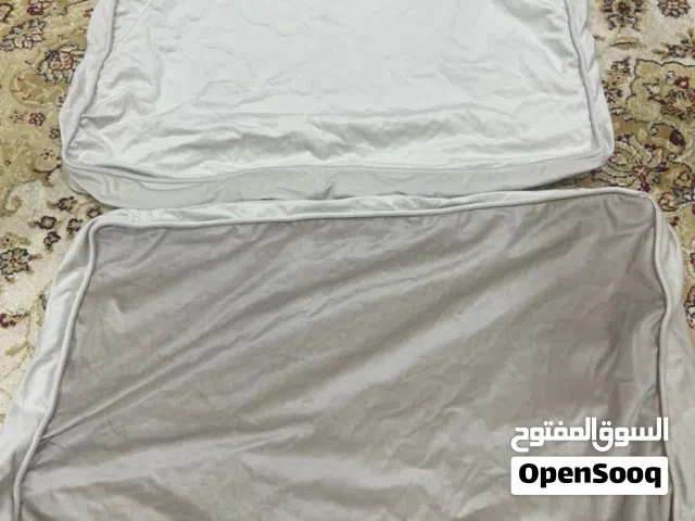 فرش الوساده جديد عدد 11 غير مستعمل بسعر رخيص