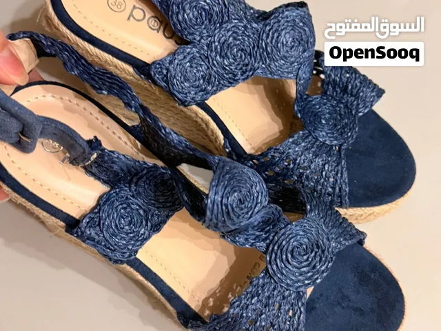 صندلين مريحين لون ازرق و ذهبي