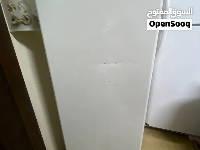 فريزر بيكو عمودي (رف + 4 أدراج)، بحالة ممتازة وتجميد ممتاز