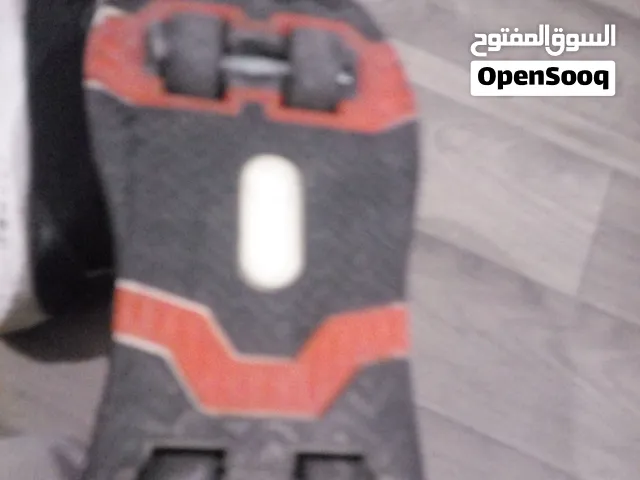 للبيع حذا تواير