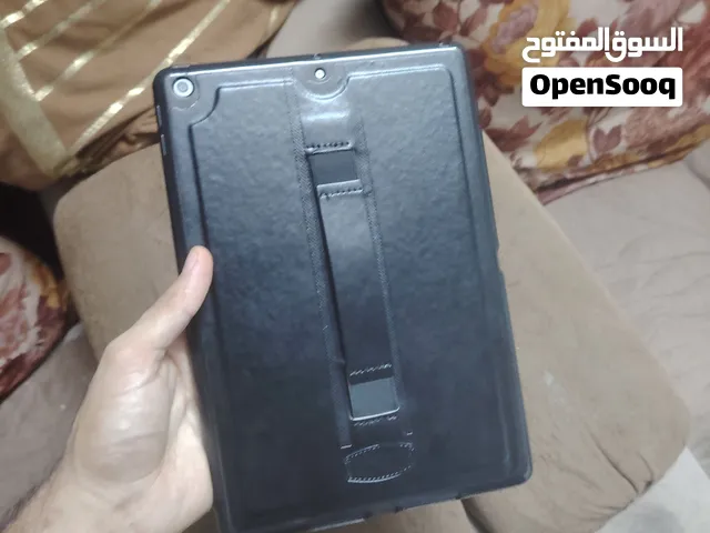 ايباد 8 جهاز جدا نظيف وبلادي ما مفتوح ولا مبدل بيه اي شيء الوصف مهم