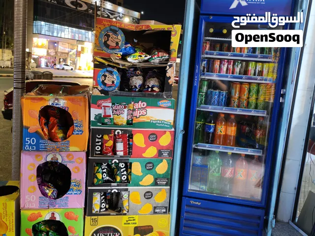 فرصة ذهبية لا تتكرر للبيع بداعي السفر  ألبان واجبان وسوبرماركت للبيع موقع مميز، تزاحم أقدام