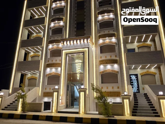 شقة سكنية فاخرة للبيع سوبر ديلوكس الراهبات جنوب صالة السفير  300 م مساحات 153 م