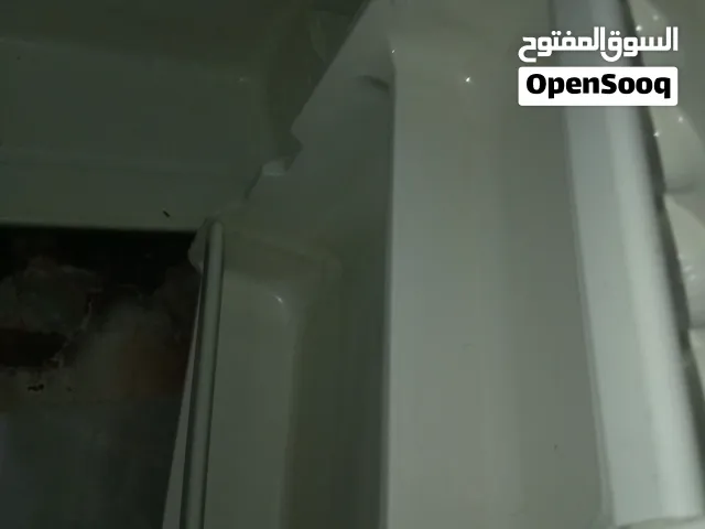 ثلاجة للبيع