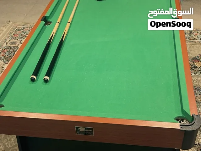 طاوله بلياردو استعمال يوم للبيع حالتها جديده