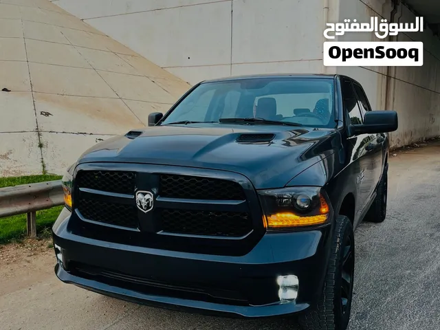 دودج رام 1500كلاسك 2016 /57هيمي وحش القطران 8V 4X4 متعه في قياده والرفاهيه  مبرمجه ستيج 1 برب كورن