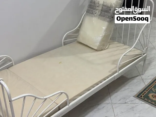 سرير ايكيا اطفال قابل للتمدد - IKEA children's bed