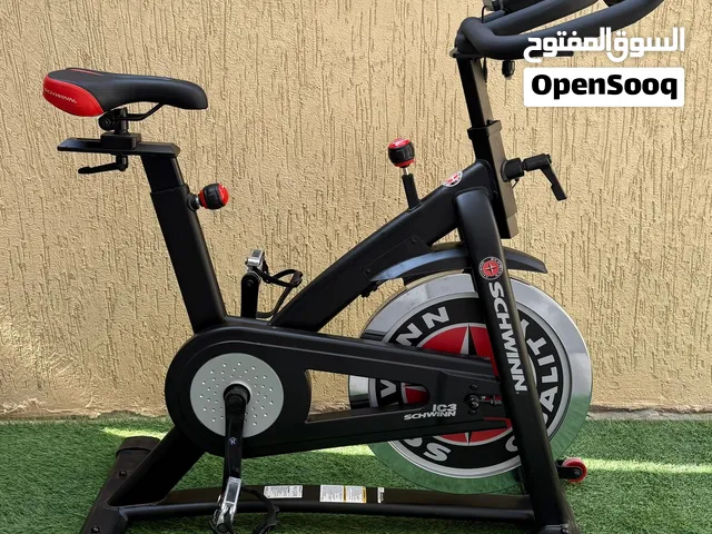 Schwinn IC3 // IC700 Indoor Spinning Bike Cycling