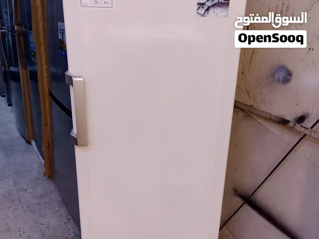 فريزر بيكو 230لتر تبريد هواء أعلى توفير للكهرباء بحالة ممتازة بسعر 175