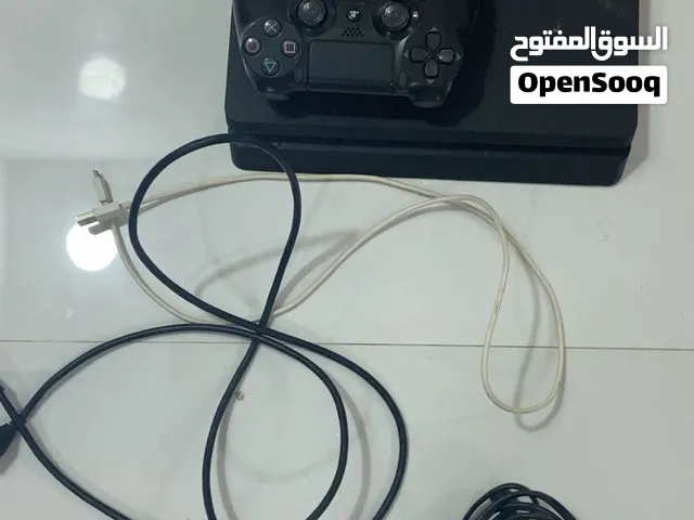 40 ريال عماني سوني ممتازة بس في شي واحد خربان بس هي أمورها طيبة هي تشتغل