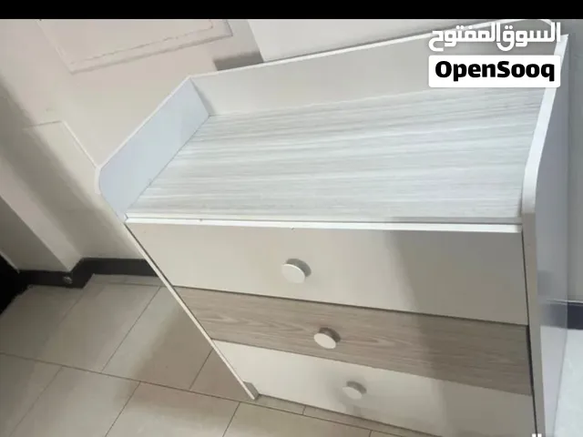 ادراج من ماكس مستخدمة نظيفة بسعر 8دينار