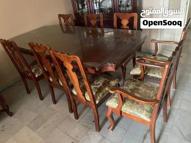 طاولة سفره مع توابعها