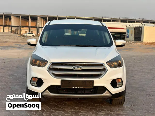 فورد اسكيب خليجي موديل 2018 بحاله ممتازه