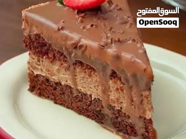 محل كيك و حلويات شغال و جاهز للبيع عقار و شغل في ارقى أحياء رام الله