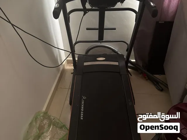 سير مشي نظيف استخدام قليل