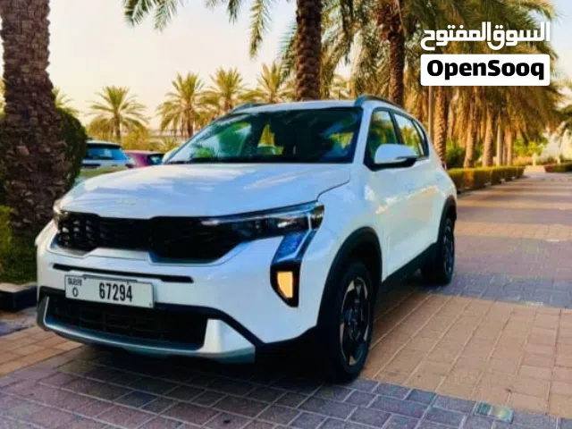 Rent Kia Sonet 2024 in Dubai تأجير كيا سونيت 2024 في دبي