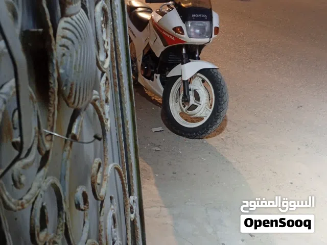 2004 هوندا CB1000R