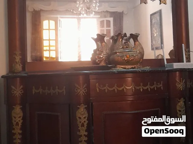 كونسول / بوفيه كلاسيك فاخر بالرخام والمرآة - حالة ممتازة