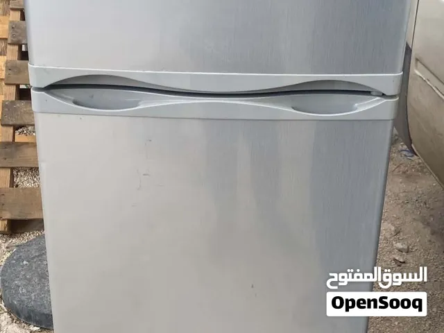 ثلاجة للبيع استعمال خفيف