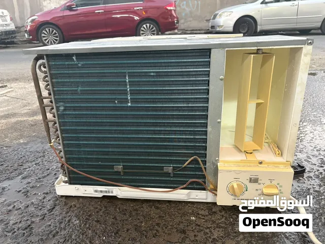 2ton window AC for sale good condition good working with fixing