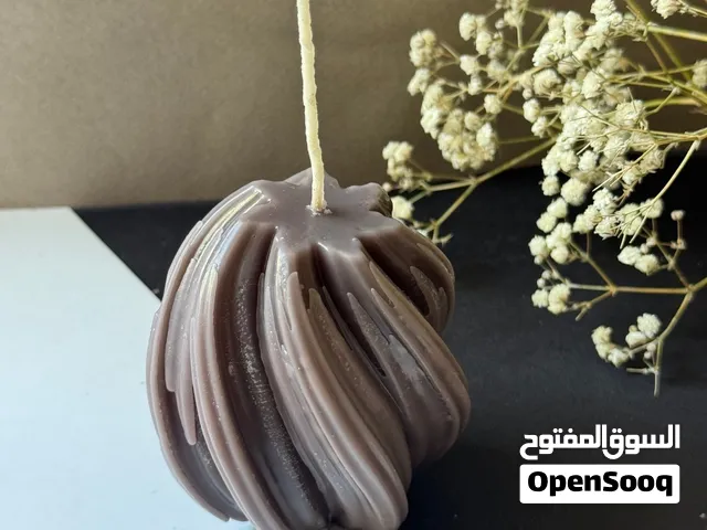 نماذج متنوعة من الشموع والشموع المعطرة