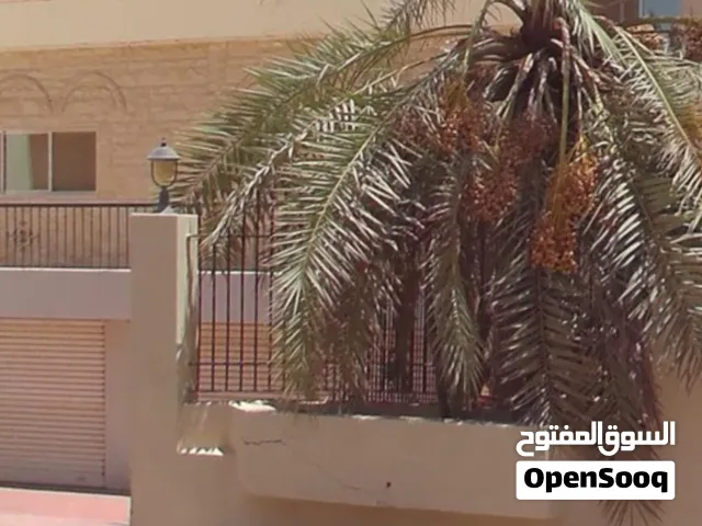 فيلا 1000م الضاحية على المغرب السريع