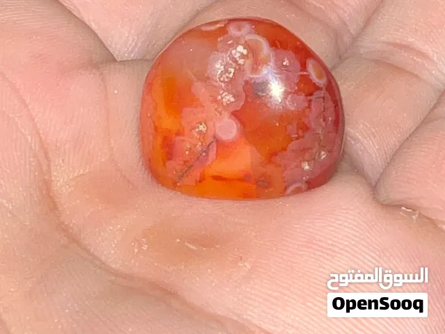 عقيق احمر خطوط دموية