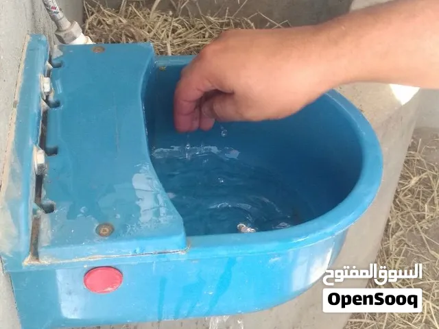 تخفيضات / مشارب الخيل والمواشي المشارب اوتوماتيكية صناعة تركية تحتوي على عوامه في الداخل