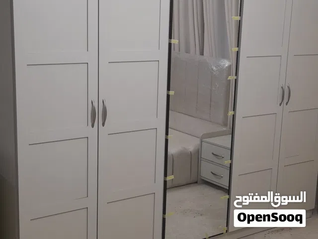 خزائن تفصيل حسب الطلب خشب لامنيت 18 ميلي جميع الالوان تفصيل جميع المقاسات