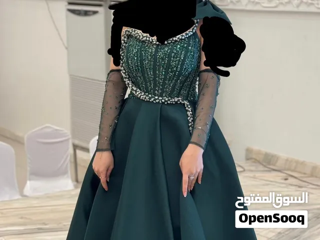فستان سهره فخم وممميز
