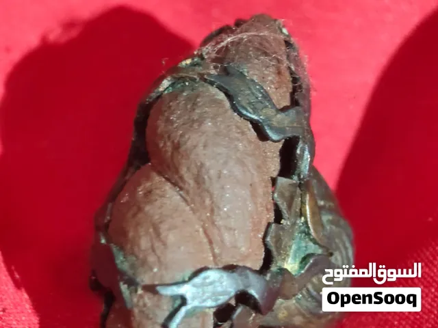 أحجار كريمة بالاشكال متنوعة من عقيق و سلطاني وهب ومراد و مميزة وفريدة من نوعها