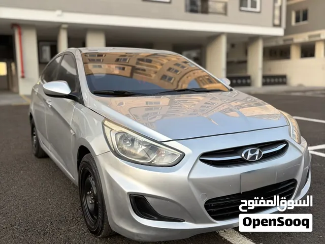 هونداي أكسنت 2016