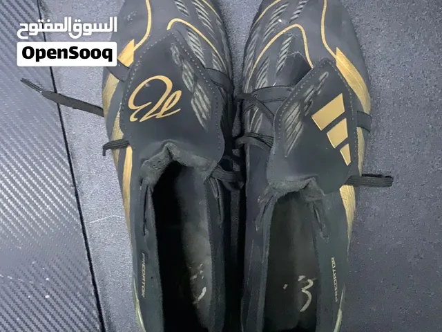 Football shoes