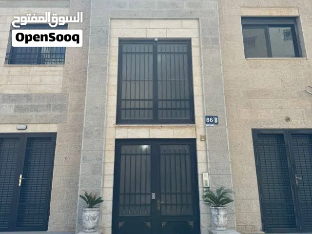 شقة للبيع في بطن الهوا بالقرب من فانيلا