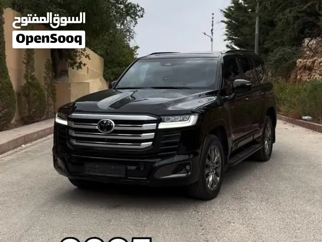 تويوتا لاند كروز VXR 2025 هايبرد وارد الشركة المركزية ممشى 15 الف فقط شبه زيرو