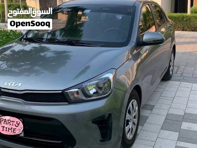 كراء سيارة كيا بيجاس 2023 موديل صالون/سيدان أوتوماتيك رمادي بنزين يومي