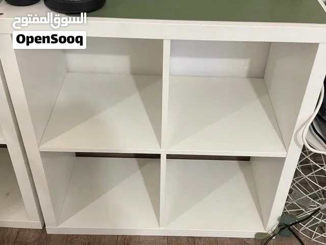 رفوف من ايكيا بحاله جيده جيدا