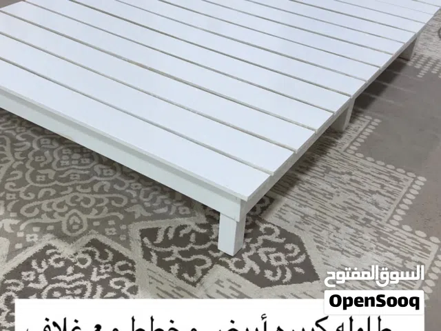 طاوله للبيع تصلح للمجالس او الحديقه