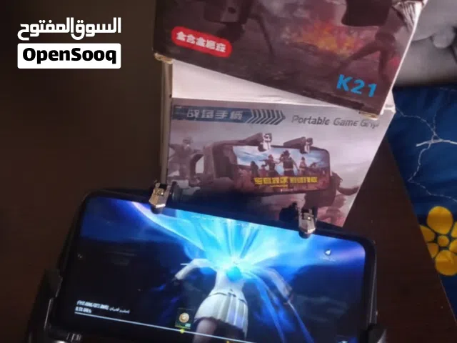 يد تحكم ببجي عليها عرض الواحده في 4 واثنتان في 7