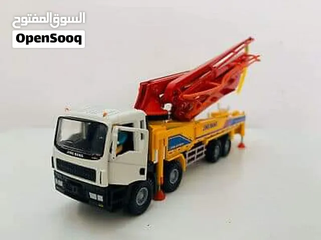 مجسم مضخة باطون حديد