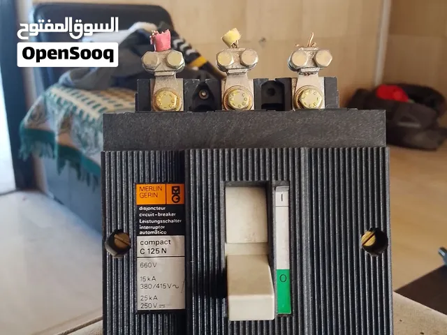 قواطع كهرباء 3 فاز من 70 الى100امبير