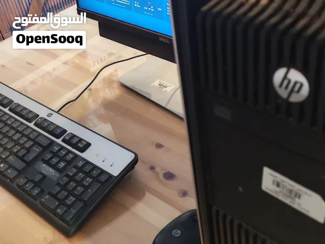 كمبيوتر HP Z820 احترافي مع شاشة Dell UltraSharp عدد 2 معالج HP Z820 Professional Workstation